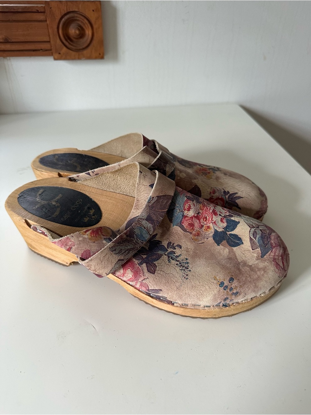 Cape clogs vintage Swedish wood clogs